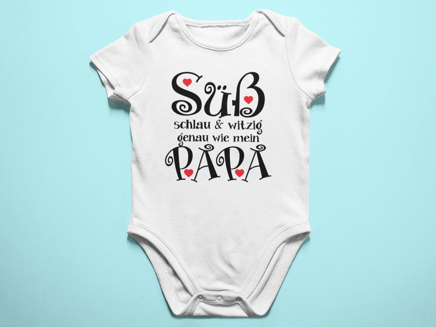 Body mit Spruch Süß Schlau & Witzig genau wie mein Papa Baby Body Kurzarm-Body